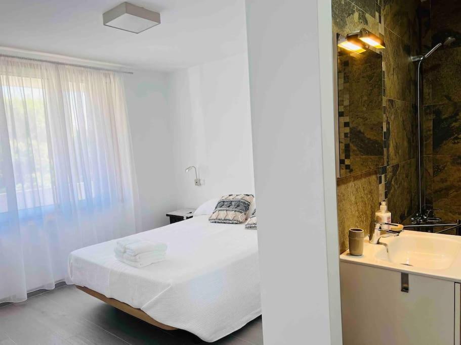 Luz De Mar Apartment Almeria Bagian luar foto